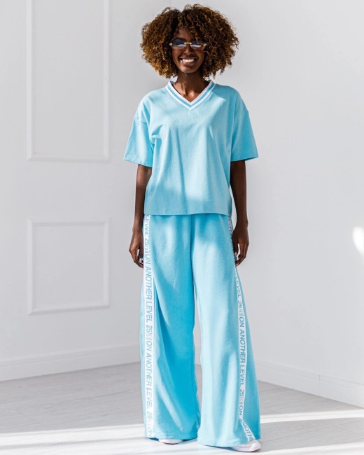 Komplet  dresowy oversize LEVELKA niebieski Miss City