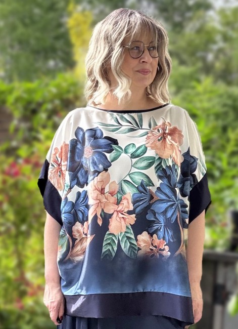 Satynowa tunika plu size LETNI BLASK granatowa