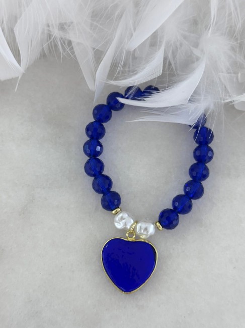 Bransoletka z serduszkiem i koralikami w kolorze kobaltowym