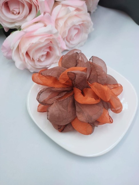 Kwiatowa broszka i ozdoba do włosów niebieska