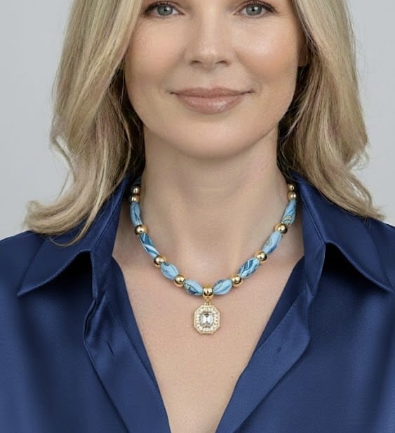 Naszyjnik apaszkowy z cyrkoniową zawieszką 