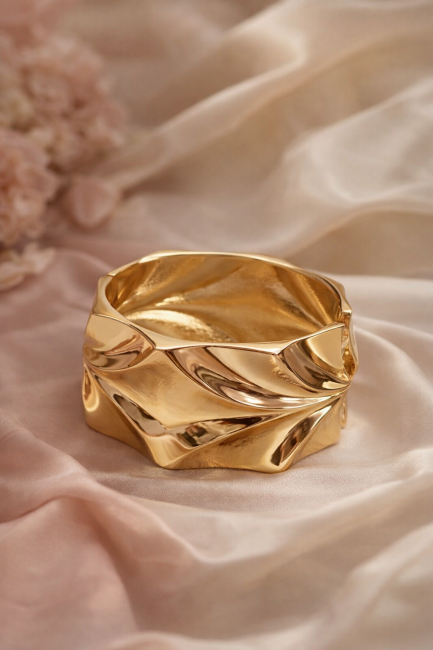 Artystyczna szeroka  bransoletka złota