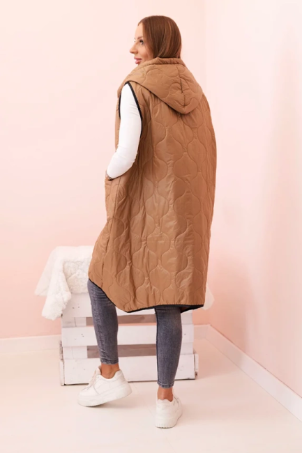 Kamizelka bezrękawnik plus size  OTULAJĄCA karmelowa 