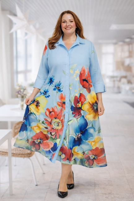 Wiskozowa sukienka plus size KWIATY błękitna 