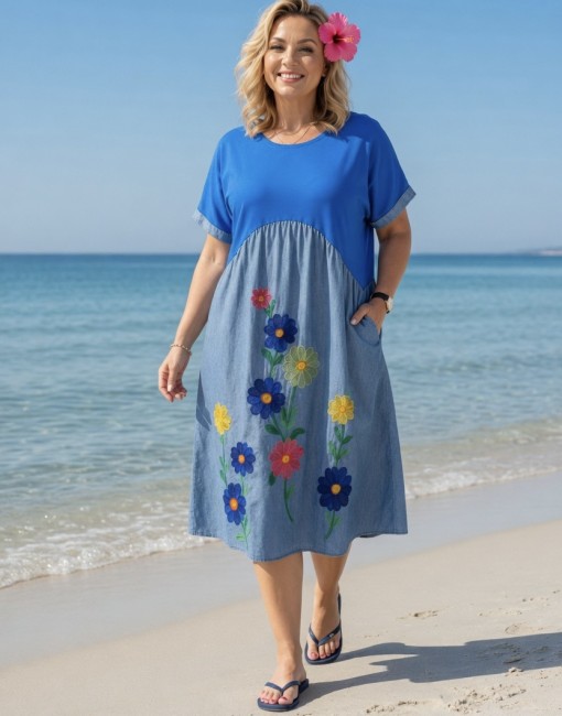 Sukienka plus size oversize HAFTOWANA niebieska