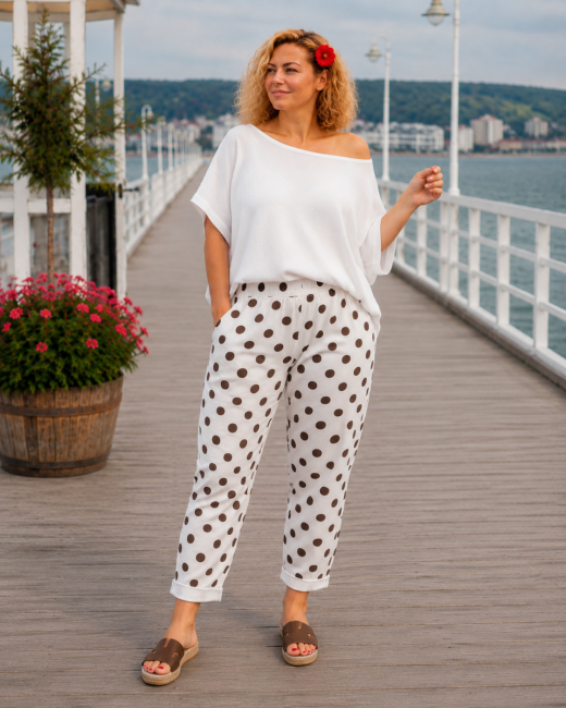 Elastyczne  spodnie plus size KROPKOWIAKI  białe