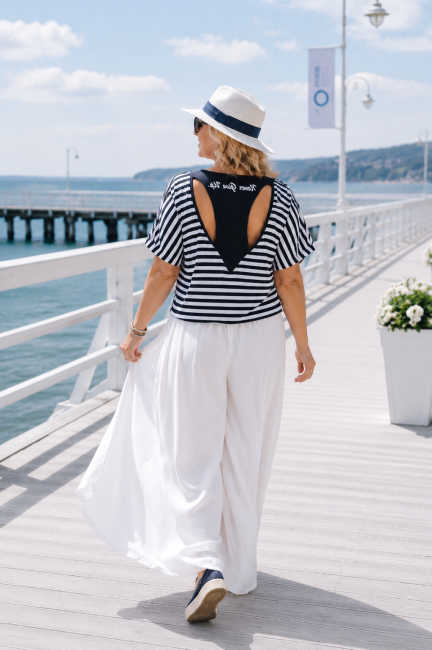Wiskozowa  tunika plus size Z TYŁU SZAŁ czarna